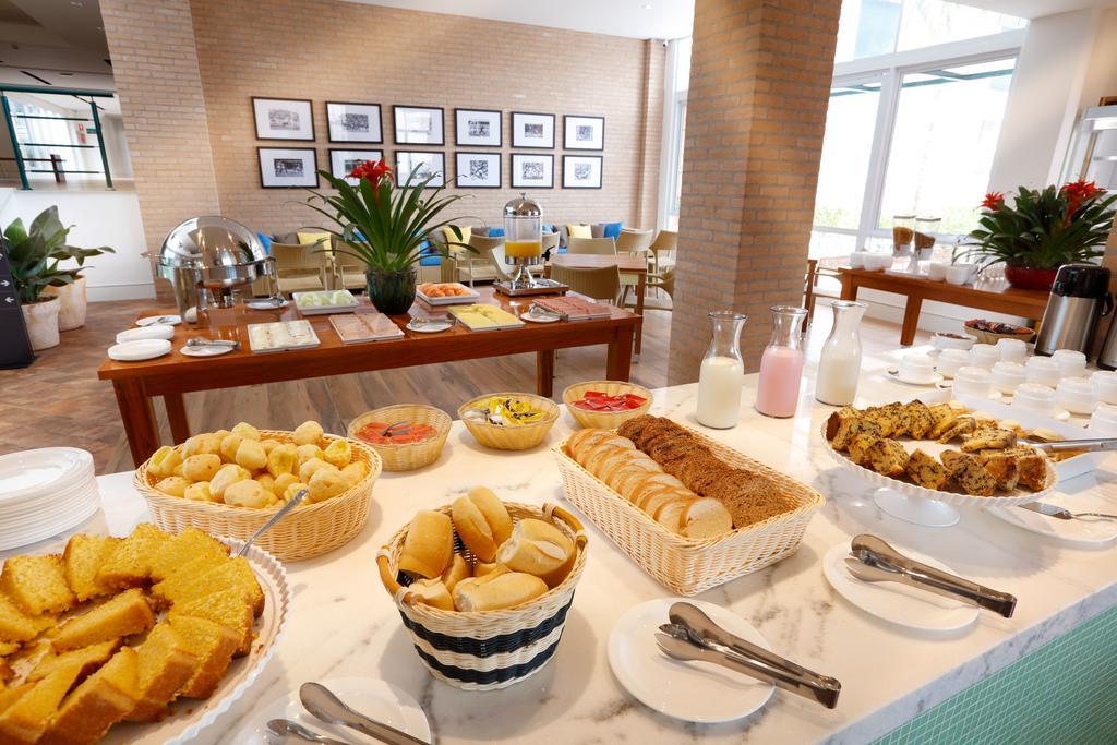 Vitoria Hotel Express Dom Pedro Campinas  Kültér fotó